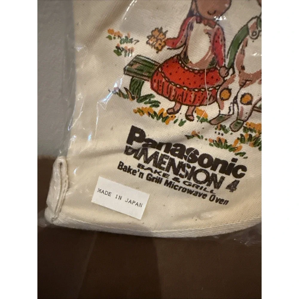 NOS Vintage Oven Mitts Boy Girl Made in‎ Japan (2)